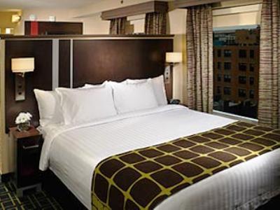 Hotel Fairfield & By Marriott Downtown 3*